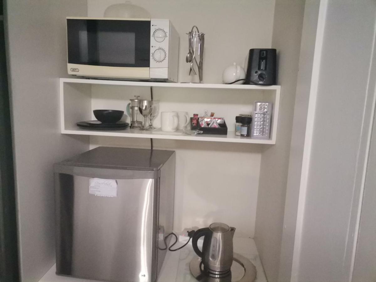 Gasthuis Rosebank By Claires Johannesburg